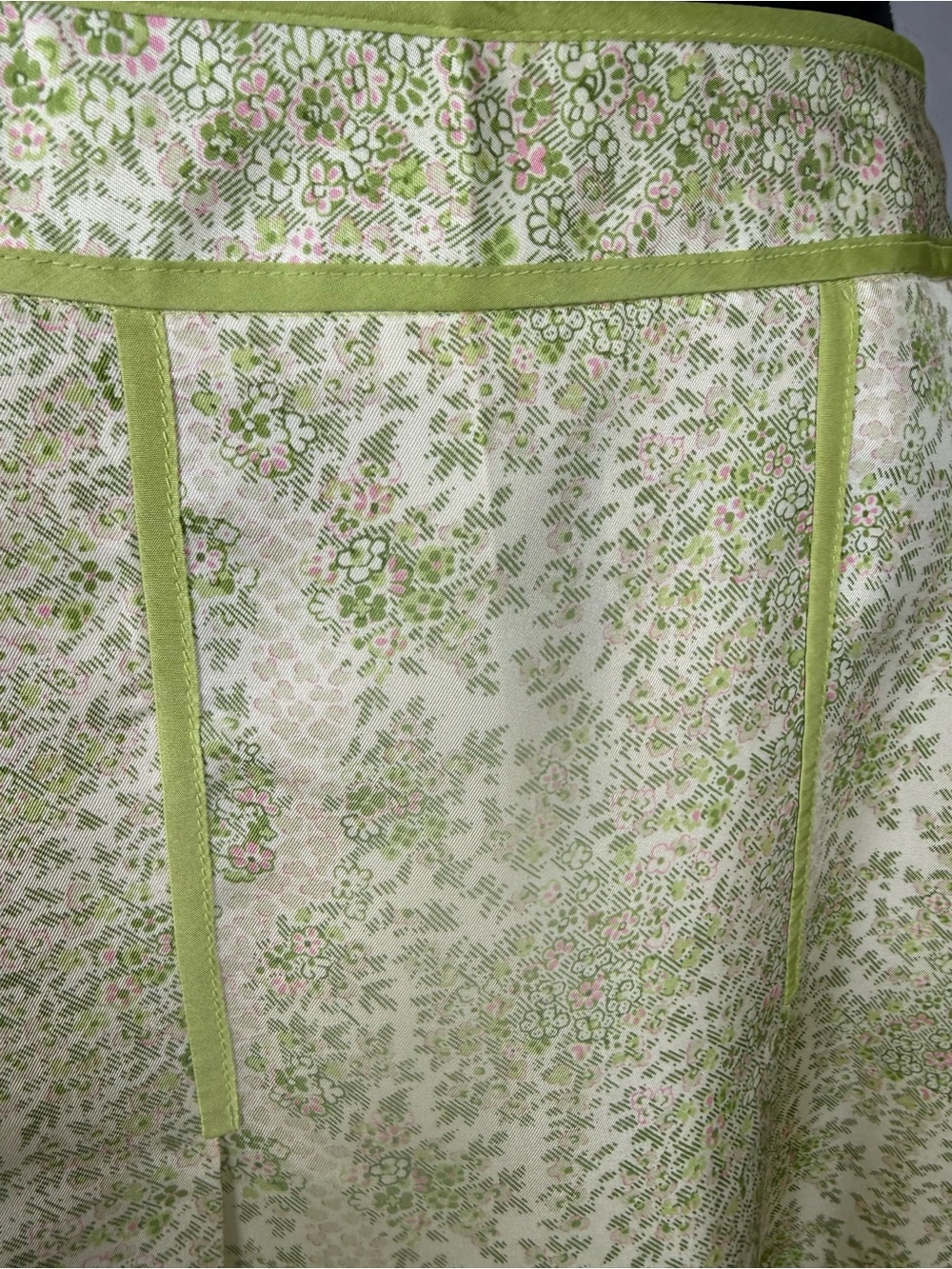 Ann Taylor 100% Silk Floral Midi Skirt – Size 10 - Picture 3 of 9